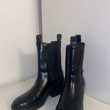 H&M black boots