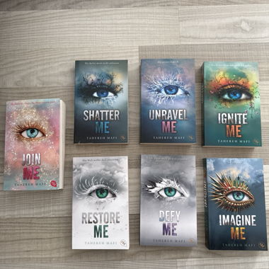 Pack de livres Shatter Me (6 volumes) et coffret de collection