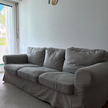 Graues 3-Sitzer Sofa