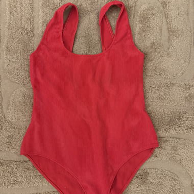 Costume da bagno rosso