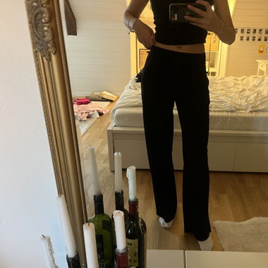 Schwarze Stoffhosen