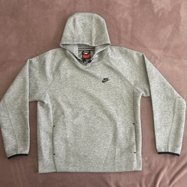Felpa con cappuccio Nike grigia