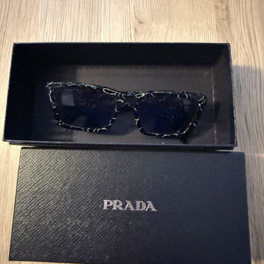 Occhiali da sole Prada neri