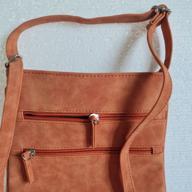 Umhänge/ Schultertasche mit Reissverschluss