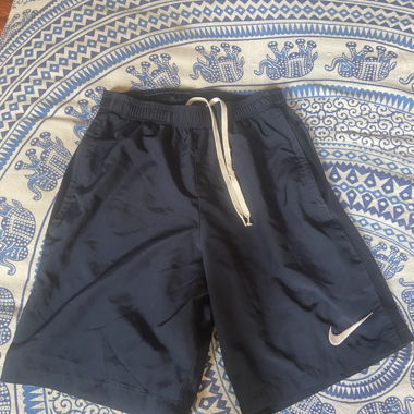 Short Nike bleu marine – Tissu léger