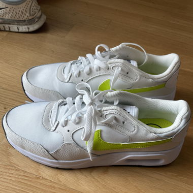 nike air sneakers, gr. 42