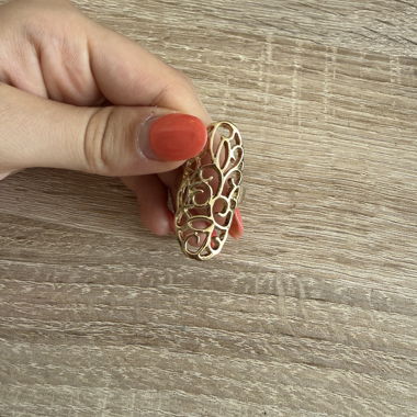 Goldfarbener Statement-Ring