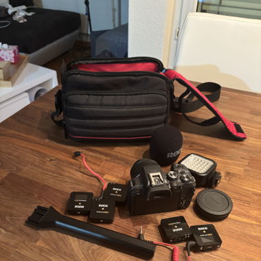 Canon EOS R10 mit diversem Zubehör