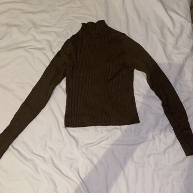 petit pull à manches longue