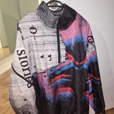 Bunte Windjacke mit Print