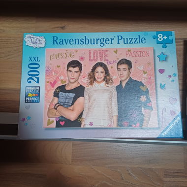 Puzzle Ravensburger Violetta 200 pièces