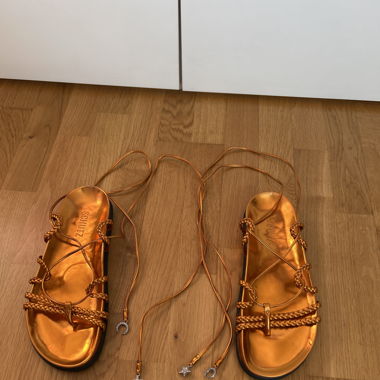 Metallic orange summer sandals 