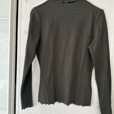 Rippstrick-Pullover dunkelgruen