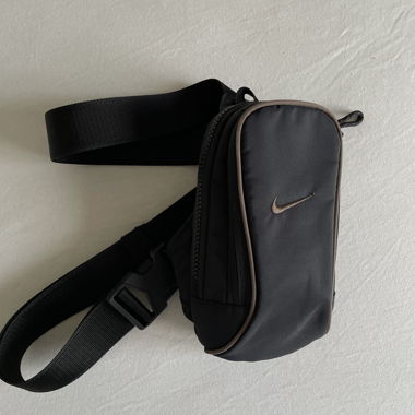 nike slingbag small