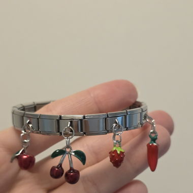 Y2K Cool Charm Armband :)