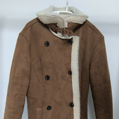 Manteau camel entièrement moumouté