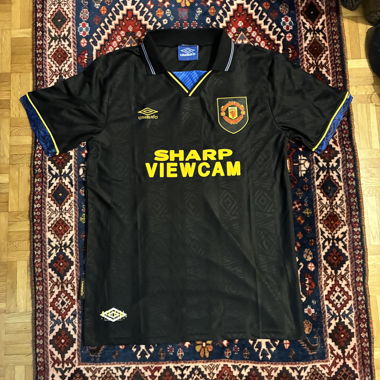 Manchester United Retro Shirt