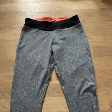 graue 3/4 Sportleggings