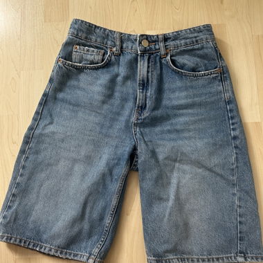 Jorts Stradivarius taille 34
