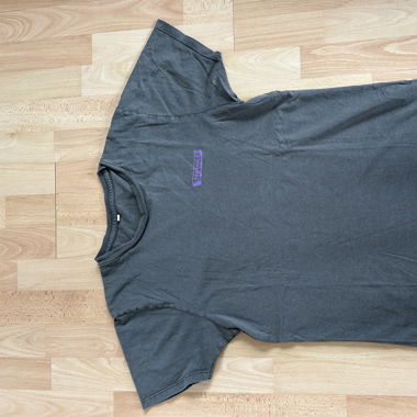 Grünes T-Shirt