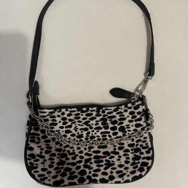 Borsa a tracolla con stampa leopardata