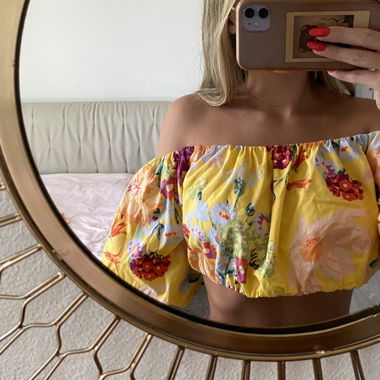 crop top mit Rückenschnürung