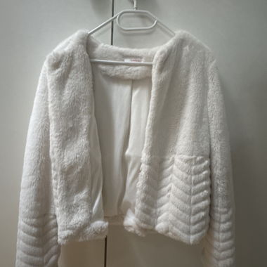 Short white faux fur jacket