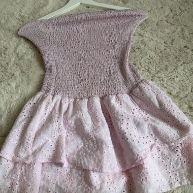 Robe à smocks rose