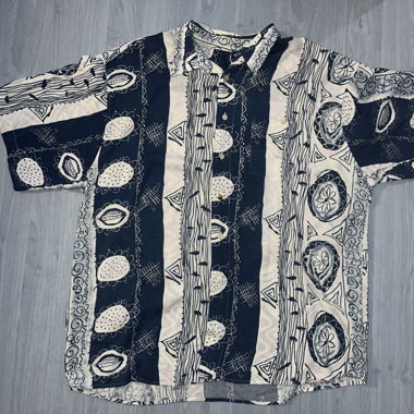 Patterned Buttons Down Shirt
