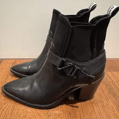 Bottines Bronx pointues, T. 37
