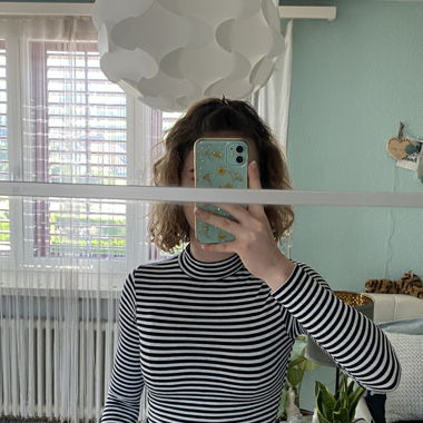 cropped top