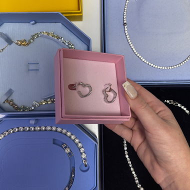 SWAROVSKI VIRAL MATRIX HOOP Heart Earrings