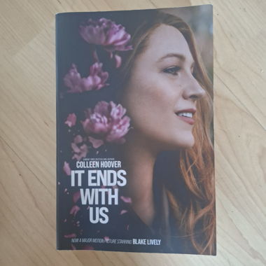 Colleen Hoover - It Ends With Us book