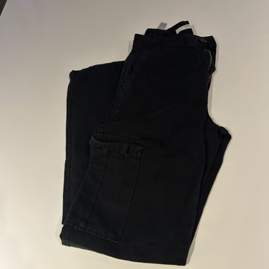 Schwarze Cargohose