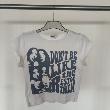 t-shirt crop-top