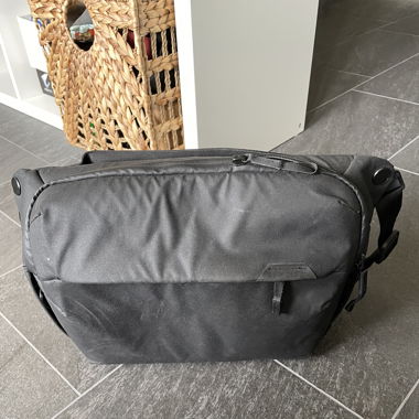 Peak Design Everyday Sling 10L