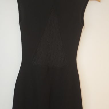 Schwarzes Mini Kleid mit Spitze