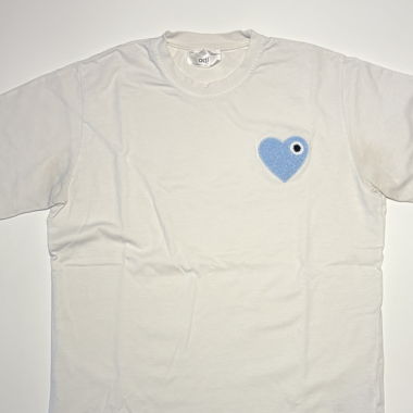 T-shirt blanc coeur bleu