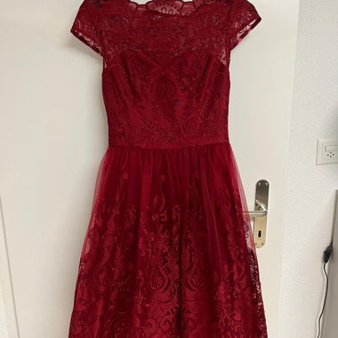 Chichi London - Robe en dentelle rouge - Taille 38