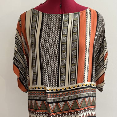 Gemusterte Bluse