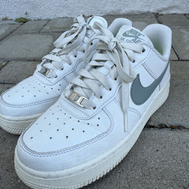 Nike Air Force Grösse 37.5