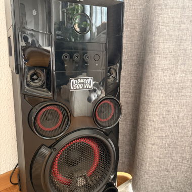 Torre altoparlante party LG 500 W