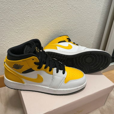 Nike Dunk mid jaune 35,5