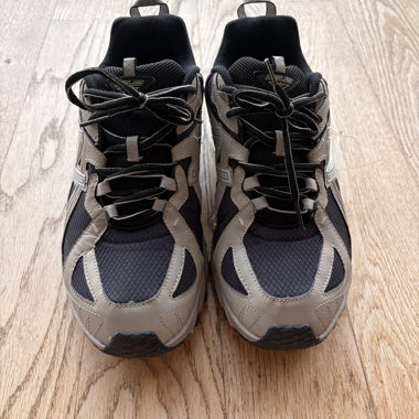 New Balance 610 Incubation