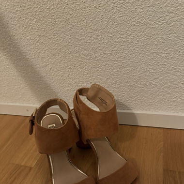 Wildledersandalen