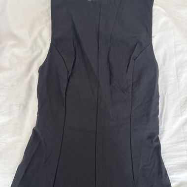 Camicia nera senza spalline