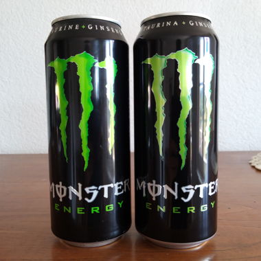 Europäische Monster-Energy-Sprachvarianten (leer)