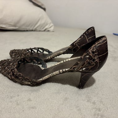 Giorgio Armani Kitten-Heels