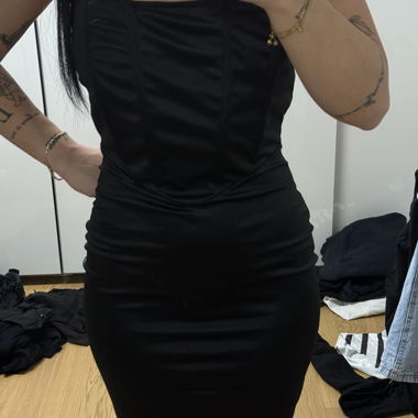 Vestito con effetto corsetto