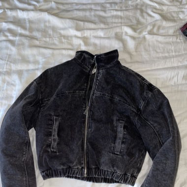 Schwarze Jeansjacke